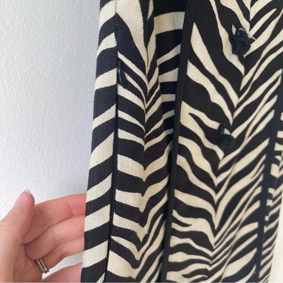 J.Crew ZEBRA LINEN shift DRESS boat neck accent button sleeveless black white 0 - Picture 5 of 9